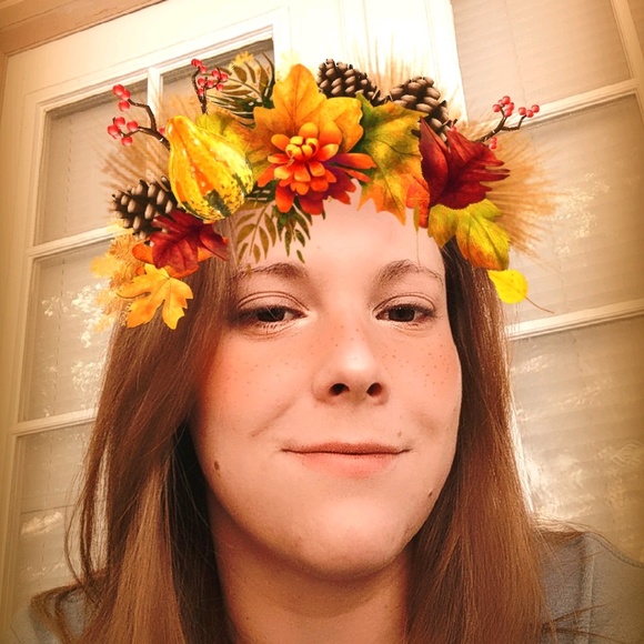 Meet your Posher, Britney - Picture 1 of 1